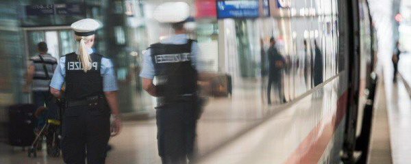 Einsatz in Berlin: Angeschossener Mann war bewaffnet 