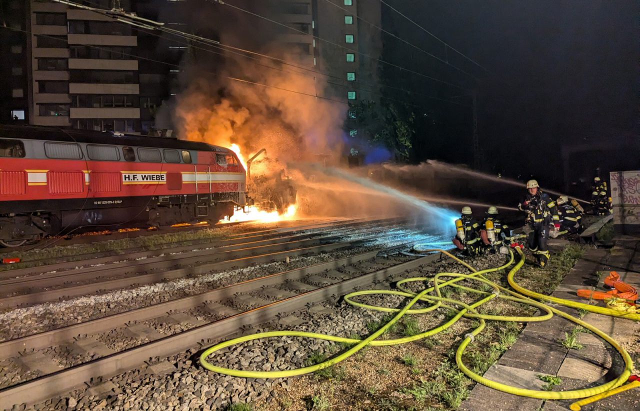 Brand eines Bauzugs in München am 24.08.2024