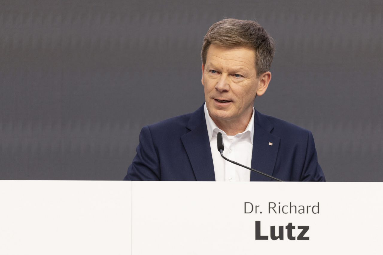 Dr. Richard Lutz bei der Bilanzpressekonferenz 2024