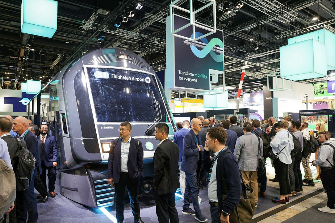 Prototyp der neuen Münchner S-Bahn von Siemens Mobiltiy auf der InnoTrans 2024