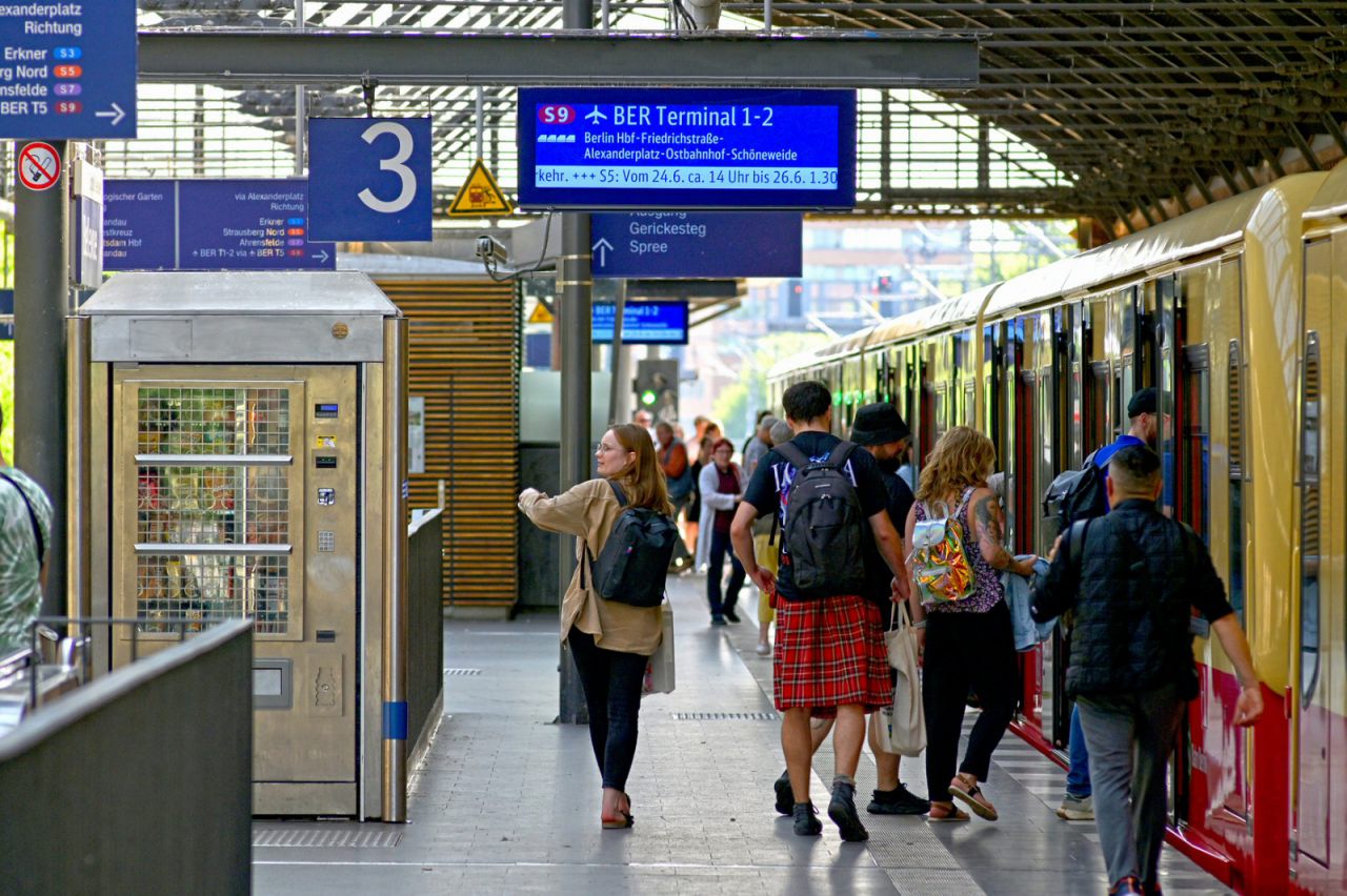 Bahnhof Bellevue