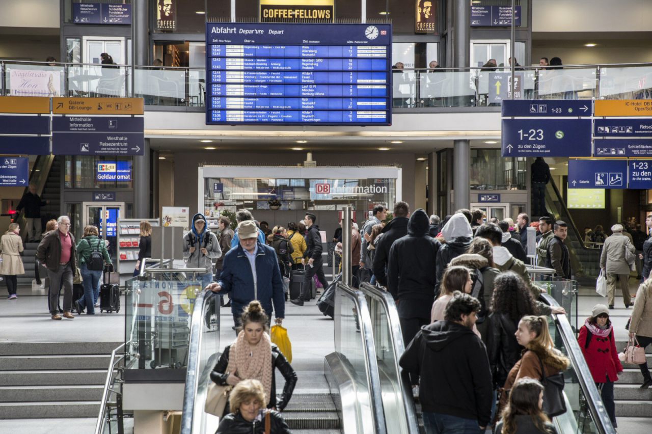 Nürnberg Hbf - Empfangshalle