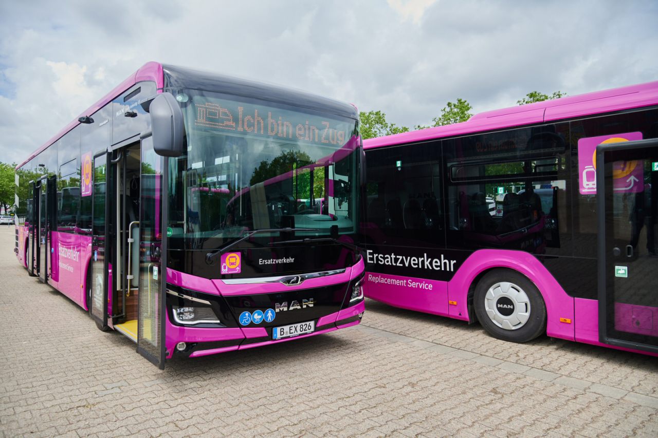 Schienenersatzverkehr bei der Riedbahn-Sanierung