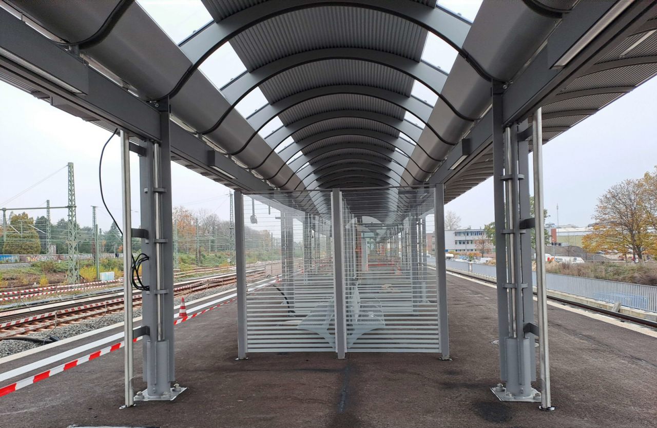 Umgebaute S-Bahn-Station Diebsteich in Hamburg