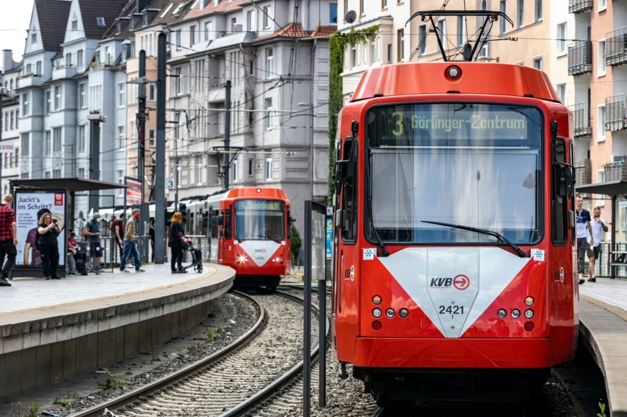 Hochflur-Stadtbahn in Köln