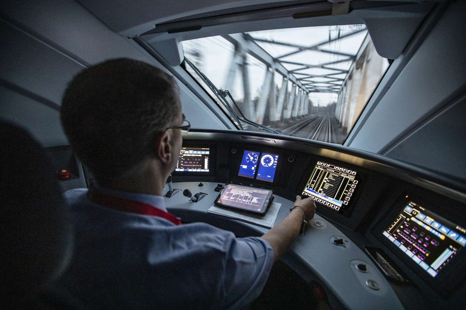 Scheuer will Schlichter für Tarifstreit bei der Bahn